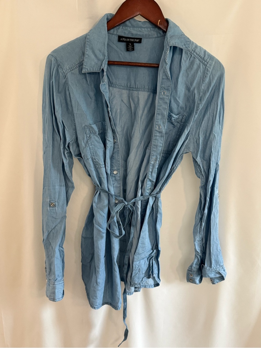 A Pea in the Pod Light Blue Tie-Waist Denim Button-Down Shirt